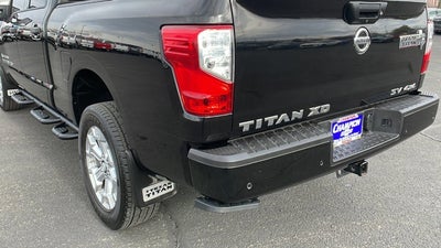 2022 Nissan Titan XD SV